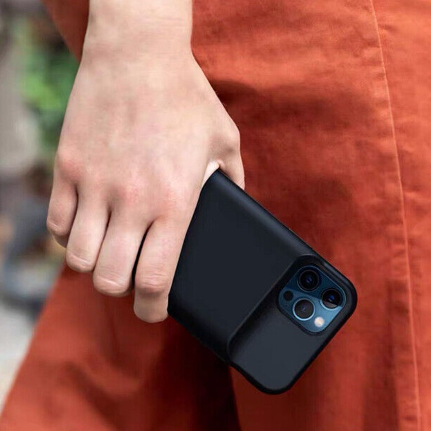 Husă cu baterie externă LUMAUDiO iBoost , compatibilă cu iPhone 13/ 14/ 13 PRO/ 14 PRO, material TPU și ABS, capacitate de 4800mAh