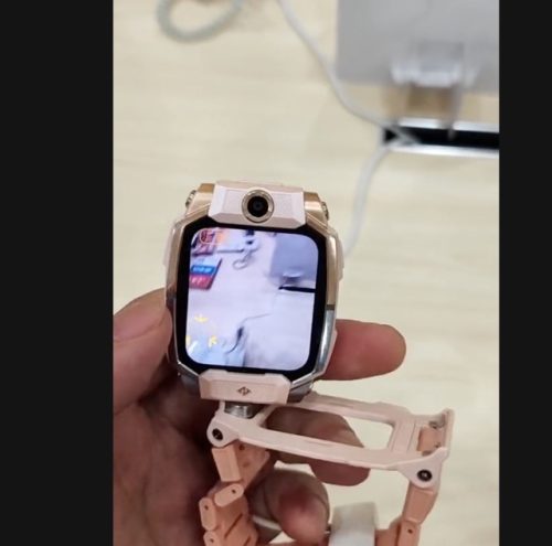 Click pentru a vizualiza full screen Smartwatch Copii LUMAUDiO® Transformers cu GPS, apel video HD și monitorizare sănătate photo review