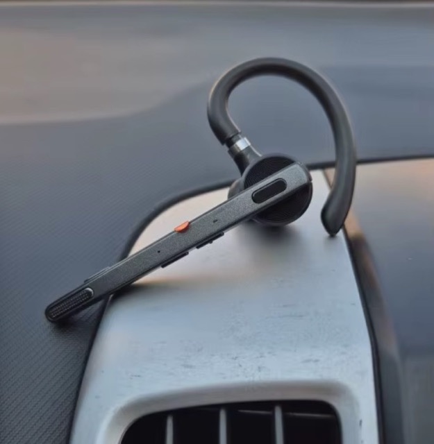 Casca Bluetooth Wireless Profesionala LUMAUDiO® Pilot cu autonomie mare, multipoint photo review